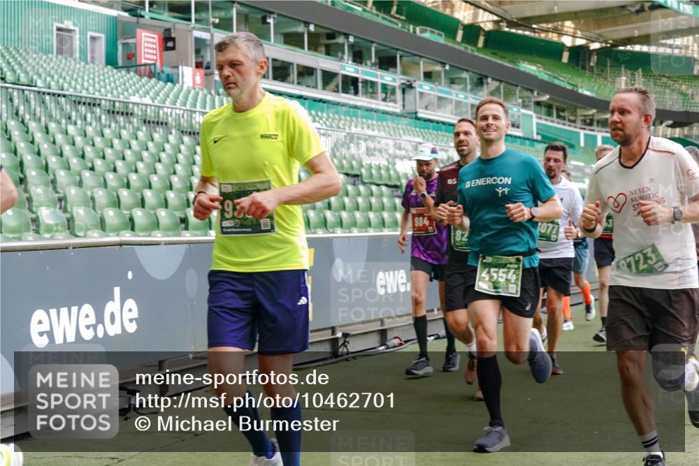 13.09.2026 - 21. swb-Marathon Bremen Michael Burmester http://msf.ph/oto/10462701 13.09.2026 13:12:35 Laufen im Stadion 118, 183, 265, 278, 349, 514, 576, 695, 702, 703, 843, 933, 950, 1005, 1113, 1143, 1226, 1286, 1334, 1435, 1641, 1849, 1851, 1936, 1952, 1991, 2005, 2248, 2264, 2281, 2299, 2336, 2353, 2375, 2377, 2398, 2426, 2439, 2461, 2478, 2505, 2612, 2659, 2665, 2669, 2673, 2684, 2765, 2773, 2792, 2804, 2815, 2816, 2822, 2850, 2860, 2884, 2895, 2907, 2921, 2963, 2966, 2975, 2976, 3016, 3027, 3079, 3082, 3143, 3155, 3159, 3253, 3293, 3308, 3313, 3328, 3349, 3352, 3434, 551 meine-sportfotos.de