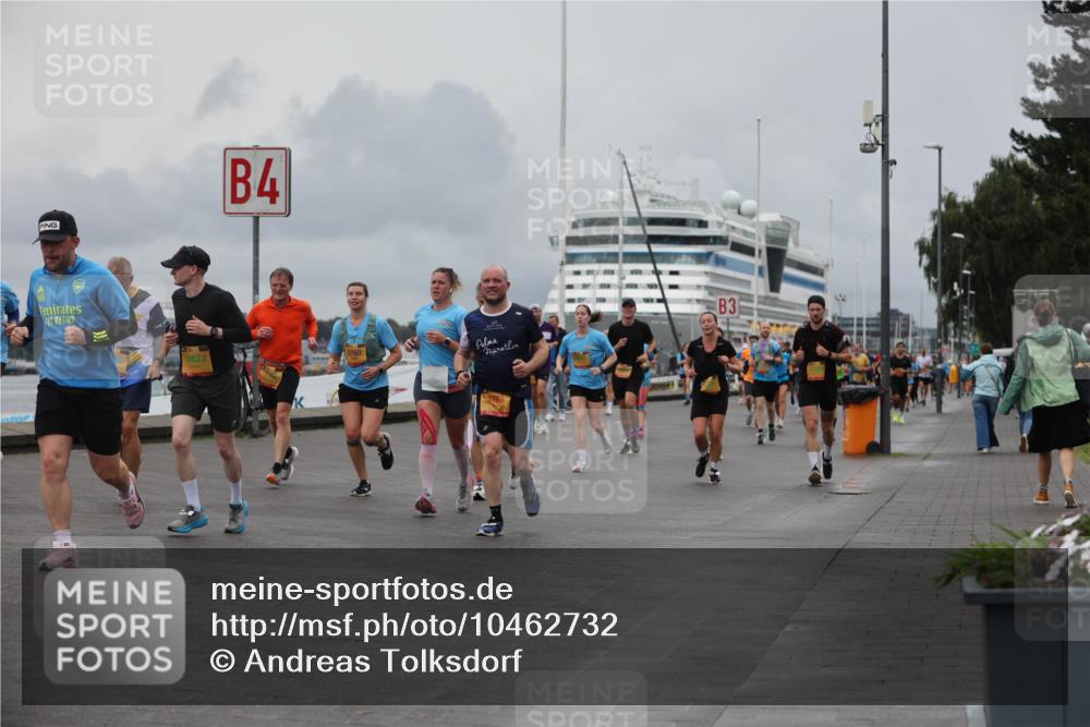 13.09.2026 - Kiel Lauf Andreas Tolksdorf http://msf.ph/oto/10462732 13.09.2026 12:03:06 Kiellinie 4, 3, 10622, 2760 meine-sportfotos.de