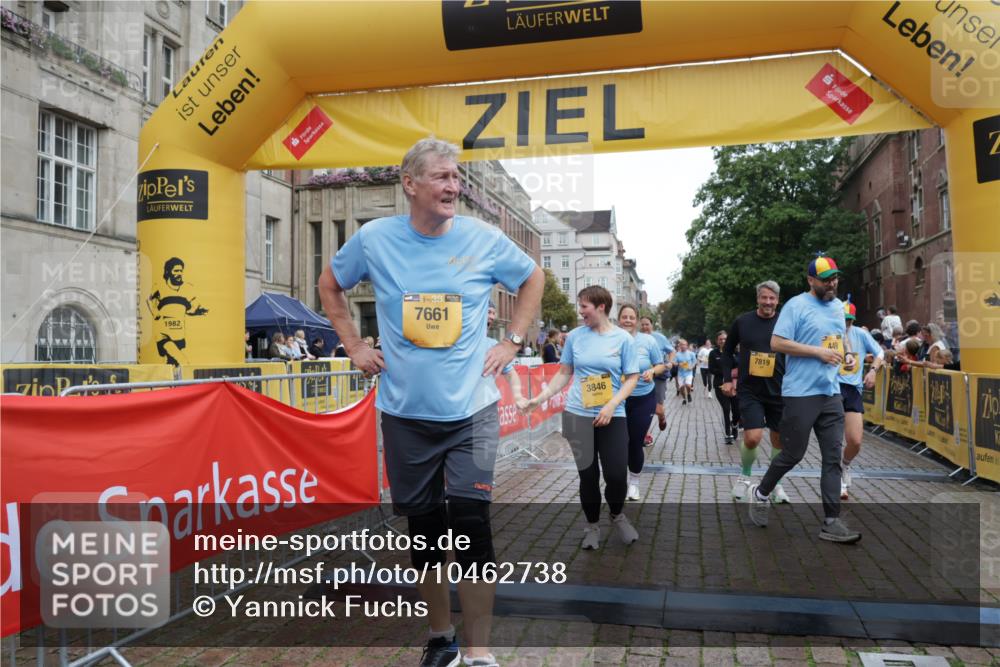 13.09.2026 - Kiel Lauf Yannick Fuchs http://msf.ph/oto/10462738 13.09.2026 09:54:52 Ziel 449, 1436, 2979, 3489, 3846, 4107, 4911, 4948, 5307, 6054, 6158, 6955, 7661, 7813, 7819, 7969, 8327, 9509, 9790, 9932, 1414, 1441, 2368, 2485, 2865, 3489, 5030, 5503, 5504, 5937, 6327, 6815, 6825, 6986, 7090, 8830, 10424, 12750, 12751, 12753, 1412, 4640, 6102, 9588, 10609, 10635, 10743, 11564, 12514, 2865, 3283, 4263, 6327, 6986, 7127, 8325, 9587, 10261, 10424, 10434, 12753 meine-sportfotos.de