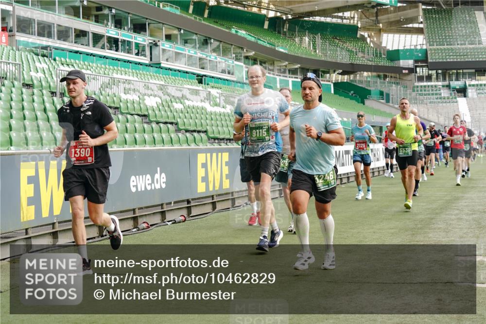 13.09.2026 - 21. swb-Marathon Bremen Michael Burmester http://msf.ph/oto/10462829 13.09.2026 12:55:42 Laufen im Stadion 161, 189, 201, 205, 307, 388, 411, 461, 465, 495, 655, 854, 876, 913, 926, 948, 1053, 1058, 1197, 1390, 1537, 1599, 1645, 1658, 1750, 1972, 2001, 2040, 2122, 2125, 2234, 2251, 2260, 2319, 2383, 2390, 2474, 2535, 2604, 2733, 2801, 2812, 2870, 2922, 2948, 2962, 3012, 3057, 3119, 3134, 3175, 3192, 3202, 3206, 3241, 3246, 3290, 3346, 3348, 3356, 3357, 3411, 3508, 3706, 3716, 3836, 4135, 4137, 4171, 4413, 4455, 4479, 4733, 5277, 5430, 5530, 6106, 2498, 3085 meine-sportfotos.de