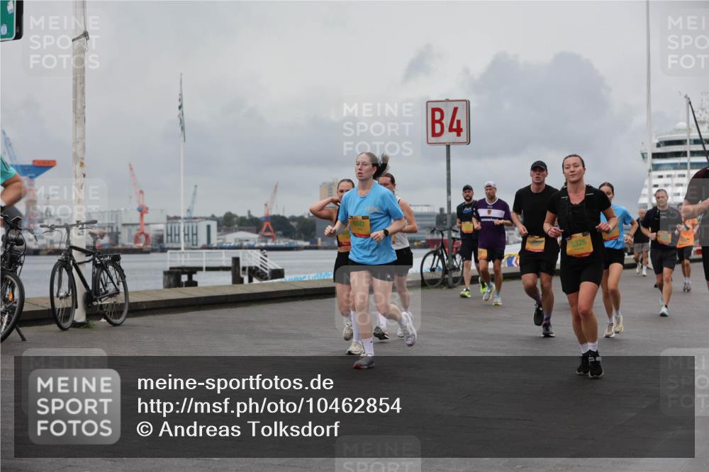 13.09.2026 - Kiel Lauf Andreas Tolksdorf http://msf.ph/oto/10462854 13.09.2026 12:03:11 Kiellinie 6047, 4, 5325 meine-sportfotos.de