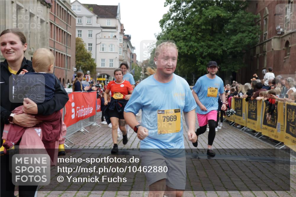 13.09.2026 - Kiel Lauf Yannick Fuchs http://msf.ph/oto/10462880 13.09.2026 09:54:58 Ziel 1436, 4107, 4640, 5307, 6054, 6158, 6955, 7813, 7819, 7969, 9509, 9588, 9790, 9932, 10635, 449, 1414, 1441, 2368, 2485, 2979, 3489, 3846, 4911, 4948, 5030, 5503, 5504, 5937, 6815, 6825, 7090, 7661, 7813, 7819, 8327, 8830, 12750, 12751, 1412, 2079, 5883, 6102, 9117, 10609, 10743, 11564, 12514, 1441, 2368, 2485, 2865, 6327, 6986, 10424, 10434, 12753 meine-sportfotos.de