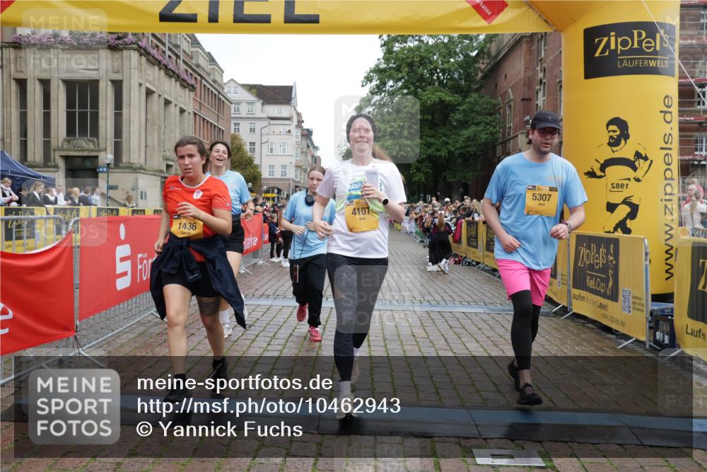 13.09.2026 - Kiel Lauf Yannick Fuchs http://msf.ph/oto/10462943 13.09.2026 09:55:00 Ziel 1412, 1436, 4107, 4640, 5307, 6054, 6158, 6955, 7969, 9509, 9588, 9790, 9932, 10635, 449, 1414, 2368, 2979, 3489, 3846, 4911, 4948, 5030, 5503, 5504, 5937, 6815, 6825, 7090, 7661, 7813, 7819, 8327, 8830, 9932, 12750, 12751, 1354, 2079, 2186, 5883, 6102, 7322, 9117, 10609, 10743, 11564, 12514, 1441, 2368, 2485, 6327, 6825, 6986, 7090, 10424, 12753 meine-sportfotos.de