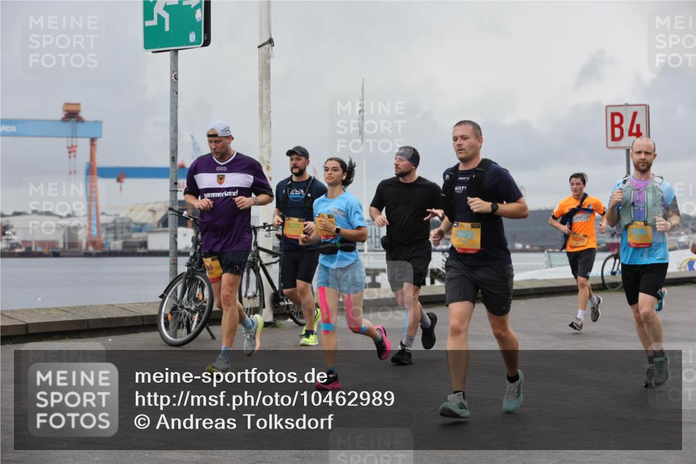 13.09.2026 - Kiel Lauf Andreas Tolksdorf http://msf.ph/oto/10462989 13.09.2026 12:03:17 Kiellinie 38, 80, 1279, 4, 38, 10285 meine-sportfotos.de