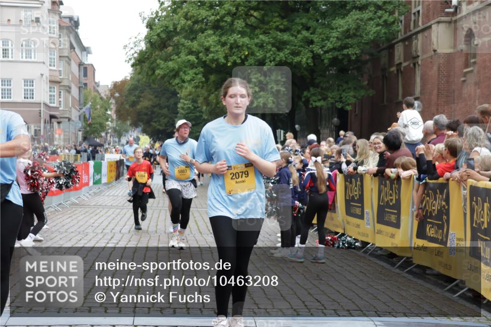 13.09.2026 - Kiel Lauf Yannick Fuchs http://msf.ph/oto/10463208 13.09.2026 09:55:18 Ziel 1354, 2079, 2186, 5883, 6102, 7322, 9117, 10609, 10743, 11564, 12514, 449, 1412, 1436, 2979, 3846, 4107, 4640, 4911, 4948, 5307, 6054, 6102, 6158, 6955, 7661, 7813, 7819, 7969, 8327, 9509, 9588, 9790, 9932, 10609, 10635, 11564, 1495, 2061, 5824, 5986, 7087, 7846, 8408, 11421, 3489, 4911, 5503, 5504, 7661, 8327 meine-sportfotos.de