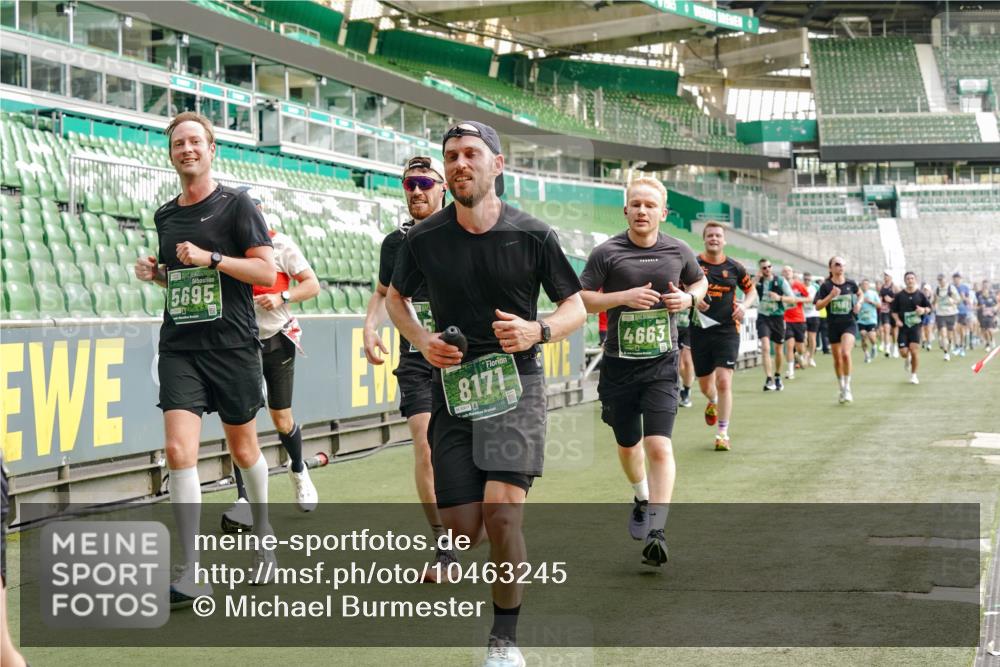 13.09.2026 - 21. swb-Marathon Bremen Michael Burmester http://msf.ph/oto/10463245 13.09.2026 12:55:50 Laufen im Stadion 161, 201, 205, 307, 388, 411, 431, 461, 465, 495, 655, 854, 876, 913, 926, 948, 1053, 1058, 1130, 1197, 1390, 1537, 1599, 1645, 1750, 1972, 2001, 2040, 2122, 2125, 2234, 2251, 2260, 2319, 2383, 2390, 2473, 2474, 2535, 2604, 2733, 2801, 2812, 2870, 2922, 2948, 3012, 3057, 3119, 3134, 3175, 3192, 3202, 3206, 3241, 3246, 3290, 3346, 3348, 3356, 3411, 3508, 3706, 3716, 3836, 4135, 4137, 4171, 4413, 4455, 4479, 4733, 5277, 5430, 5530, 6106, 2498, 3085 meine-sportfotos.de