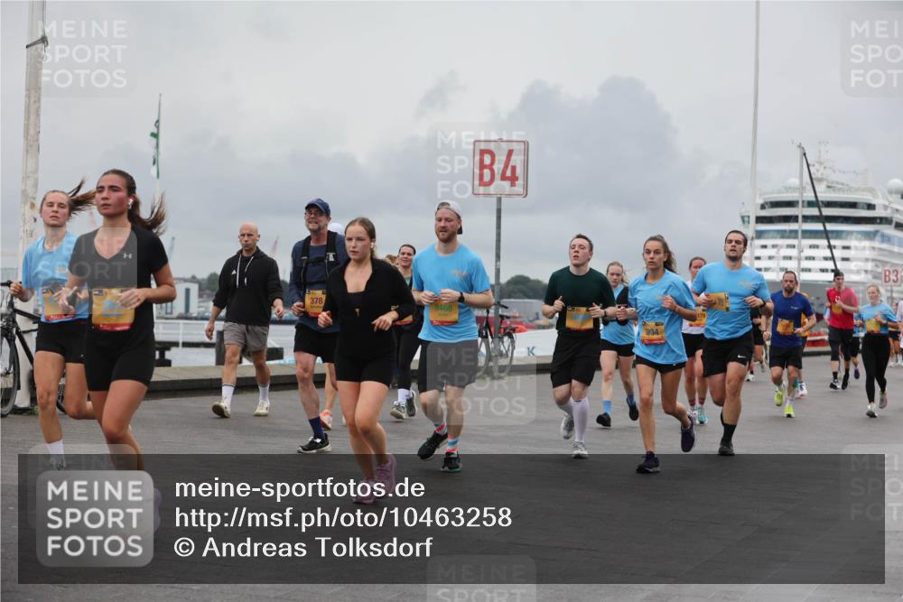 13.09.2026 - Kiel Lauf Andreas Tolksdorf http://msf.ph/oto/10463258 13.09.2026 12:03:28 Kiellinie 139, 378, 4, 934, 179, 3 meine-sportfotos.de