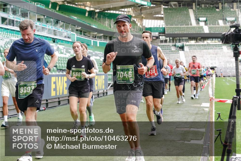13.09.2026 - 21. swb-Marathon Bremen Michael Burmester http://msf.ph/oto/10463276 13.09.2026 13:12:43 Laufen im Stadion 118, 183, 270, 278, 349, 514, 576, 695, 702, 703, 843, 933, 950, 1005, 1113, 1143, 1226, 1286, 1334, 1426, 1435, 1641, 1849, 1851, 1936, 1952, 1991, 2005, 2248, 2264, 2281, 2299, 2336, 2353, 2375, 2377, 2398, 2426, 2439, 2461, 2478, 2505, 2612, 2659, 2665, 2673, 2684, 2765, 2773, 2792, 2804, 2815, 2816, 2822, 2850, 2860, 2884, 2895, 2907, 2921, 2963, 2966, 2975, 2976, 3016, 3027, 3079, 3082, 3143, 3155, 3253, 3277, 3293, 3308, 3313, 3328, 3349, 3434, 551 meine-sportfotos.de