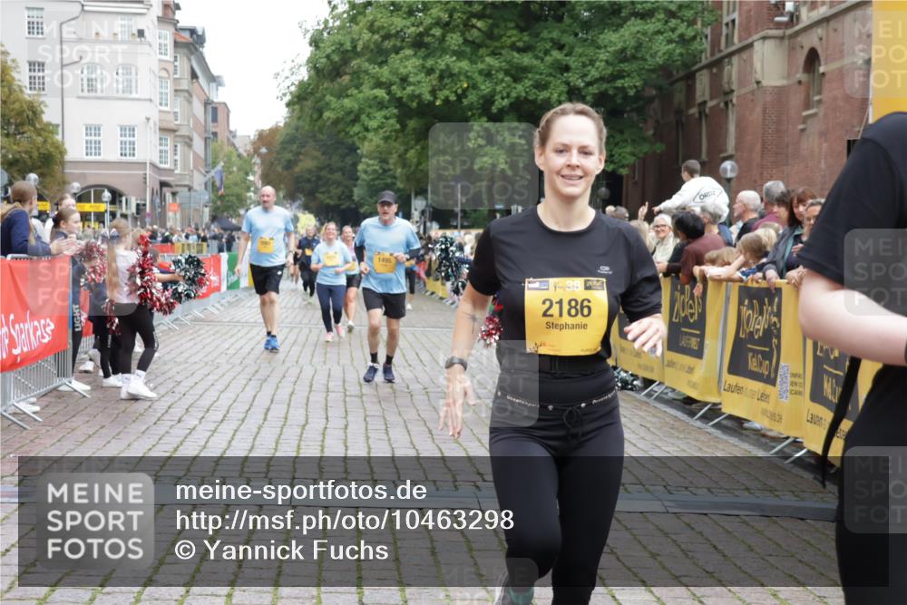 13.09.2026 - Kiel Lauf Yannick Fuchs http://msf.ph/oto/10463298 13.09.2026 09:55:25 Ziel 1354, 1495, 2061, 2186, 5824, 5883, 7322, 11421, 1412, 1436, 2079, 4107, 4640, 5307, 6054, 6102, 6158, 6955, 7969, 9117, 9509, 9588, 9790, 9932, 10609, 10635, 10743, 11564, 12514, 5986, 7087, 7846, 8408, 9741, 11962, 11970, 12142, 12261, 449, 2979, 3846, 4911, 4948, 6955, 7661, 7813, 7819, 7969, 8327, 9509, 9790, 9932 meine-sportfotos.de
