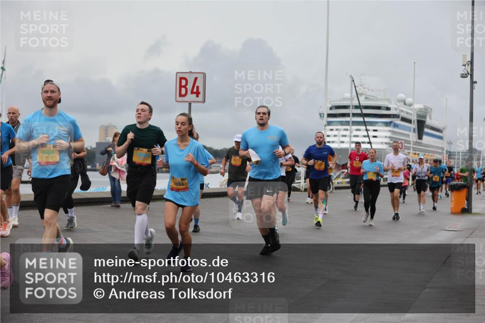 13.09.2026 - Kiel Lauf Andreas Tolksdorf http://msf.ph/oto/10463316 13.09.2026 12:03:29 Kiellinie 1, 38, 9468, 106, 4, 934, 0, 11925 meine-sportfotos.de