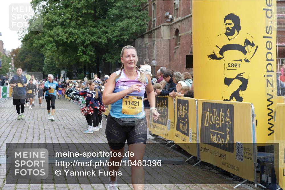 13.09.2026 - Kiel Lauf Yannick Fuchs http://msf.ph/oto/10463396 13.09.2026 09:55:33 Ziel 1495, 2061, 5824, 5986, 7087, 7846, 8408, 11421, 1354, 1412, 2079, 2186, 4640, 5883, 6102, 7322, 9117, 9588, 10609, 10635, 10743, 11564, 12514, 1589, 2227, 4121, 4174, 8248, 8976, 9226, 9399, 9741, 11962, 11970, 12142, 12261, 12463, 1436, 4107, 5307, 6054, 6158, 6955, 7969, 9509, 9588, 9790, 10635 meine-sportfotos.de