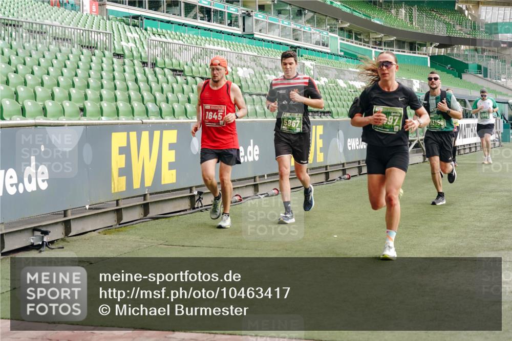 13.09.2026 - 21. swb-Marathon Bremen Michael Burmester http://msf.ph/oto/10463417 13.09.2026 12:55:54 Laufen im Stadion 201, 205, 307, 388, 411, 431, 465, 495, 655, 854, 876, 913, 926, 948, 1053, 1058, 1130, 1197, 1390, 1537, 1599, 1645, 1750, 1972, 2001, 2040, 2122, 2125, 2234, 2251, 2260, 2319, 2383, 2390, 2473, 2474, 2535, 2604, 2733, 2801, 2812, 2870, 2922, 2948, 3012, 3057, 3119, 3134, 3175, 3192, 3202, 3206, 3241, 3246, 3290, 3346, 3348, 3356, 3411, 3508, 3706, 3716, 3836, 4135, 4137, 4171, 4413, 4455, 4479, 4733, 5277, 5430, 5530, 6106, 2498, 3085 meine-sportfotos.de