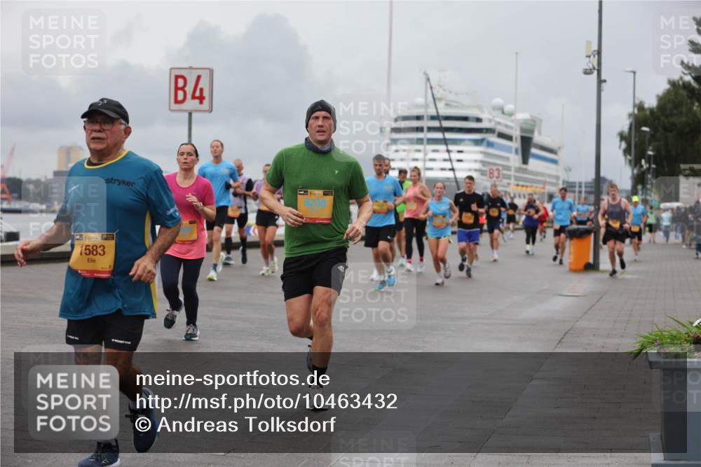 13.09.2026 - Kiel Lauf Andreas Tolksdorf http://msf.ph/oto/10463432 13.09.2026 12:03:42 Kiellinie 4, 6238, 16384, 1583, 3 meine-sportfotos.de