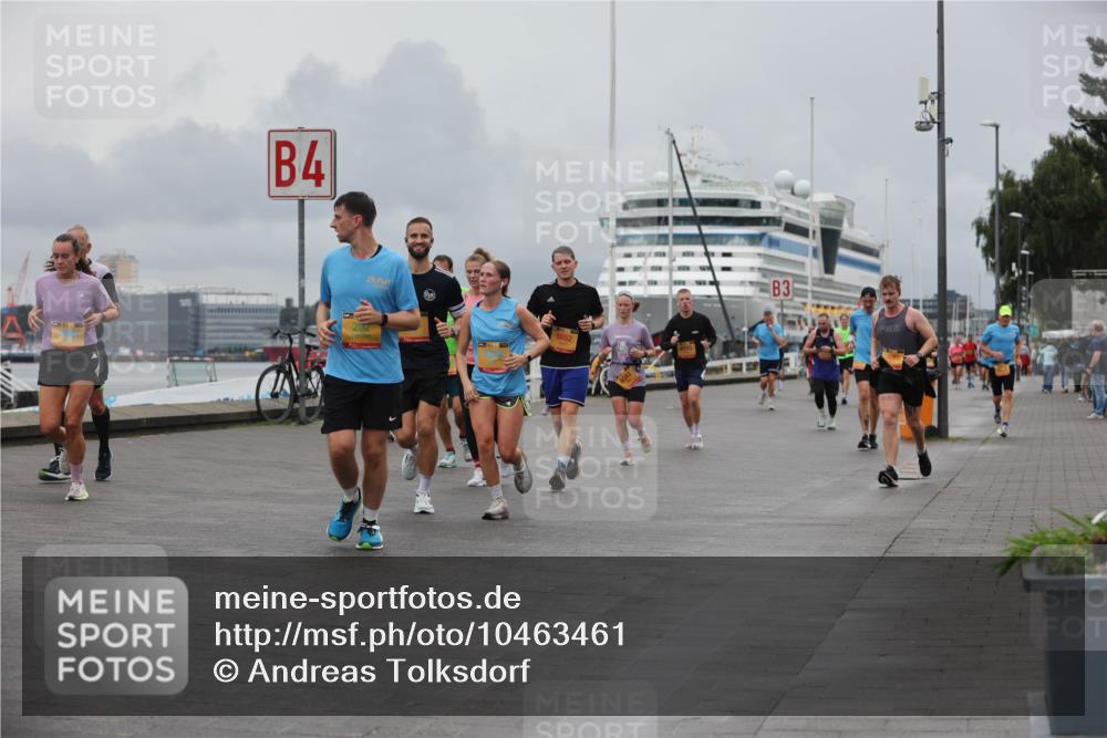 13.09.2026 - Kiel Lauf Andreas Tolksdorf http://msf.ph/oto/10463461 13.09.2026 12:03:45 Kiellinie 4, 292, 8652, 3 meine-sportfotos.de