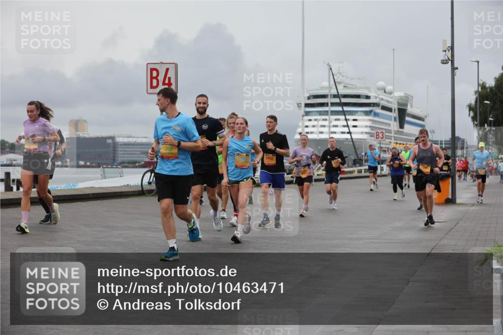 13.09.2026 - Kiel Lauf Andreas Tolksdorf http://msf.ph/oto/10463471 13.09.2026 12:03:45 Kiellinie 4, 292, 8652, 3 meine-sportfotos.de