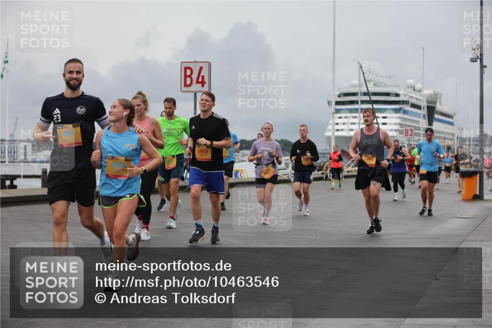 13.09.2026 - Kiel Lauf Andreas Tolksdorf http://msf.ph/oto/10463546 13.09.2026 12:03:47 Kiellinie 1, 39, 4, 8652, 4601, 9343, 3, 3659 meine-sportfotos.de