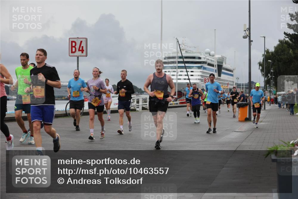 13.09.2026 - Kiel Lauf Andreas Tolksdorf http://msf.ph/oto/10463557 13.09.2026 12:03:48 Kiellinie 4601, 8652, 4, 6343, 3669, 1318, 3, 81 meine-sportfotos.de