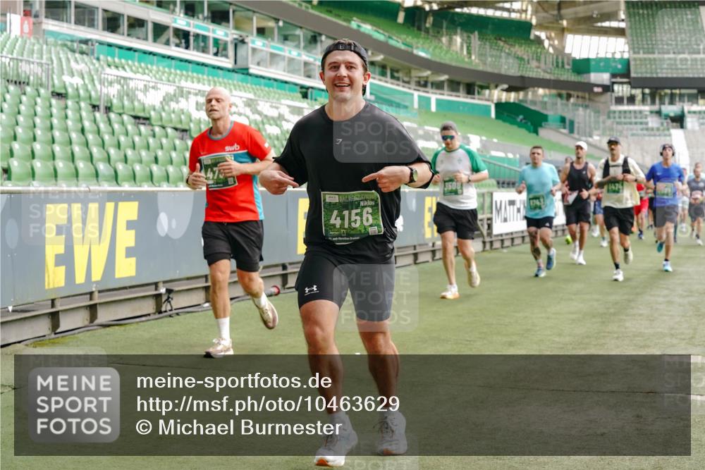13.09.2026 - 21. swb-Marathon Bremen Michael Burmester http://msf.ph/oto/10463629 13.09.2026 12:55:58 Laufen im Stadion 201, 205, 307, 388, 411, 431, 465, 495, 655, 854, 876, 913, 926, 948, 1053, 1058, 1130, 1197, 1390, 1537, 1599, 1645, 1750, 1972, 2001, 2040, 2122, 2125, 2234, 2251, 2260, 2319, 2383, 2390, 2473, 2474, 2535, 2604, 2733, 2761, 2812, 2870, 2922, 2948, 3057, 3119, 3134, 3175, 3192, 3202, 3206, 3241, 3246, 3290, 3346, 3348, 3356, 3411, 3508, 3706, 3716, 3836, 4135, 4137, 4171, 4413, 4455, 4479, 4733, 5277, 5430, 5530, 6106, 2498, 3085 meine-sportfotos.de