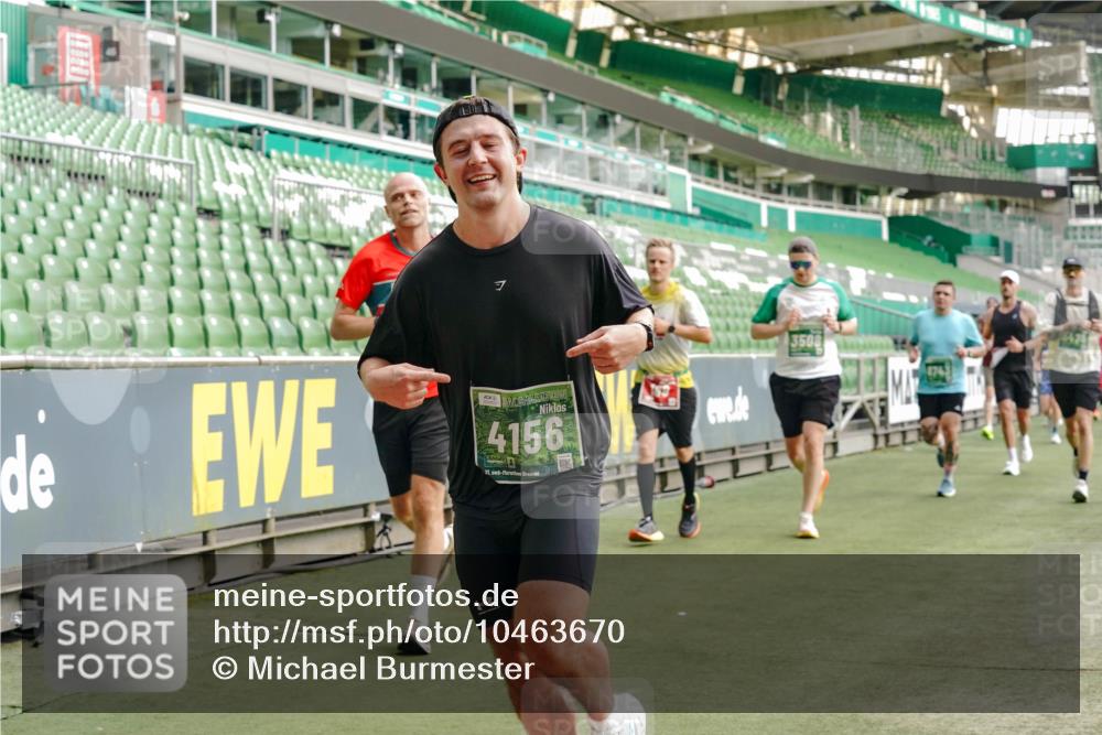 13.09.2026 - 21. swb-Marathon Bremen Michael Burmester http://msf.ph/oto/10463670 13.09.2026 12:55:58 Laufen im Stadion 201, 205, 307, 388, 411, 431, 465, 495, 655, 854, 876, 913, 926, 948, 1053, 1058, 1130, 1197, 1390, 1537, 1599, 1645, 1750, 1972, 2001, 2040, 2122, 2125, 2234, 2251, 2260, 2319, 2383, 2390, 2473, 2474, 2535, 2604, 2733, 2761, 2812, 2870, 2922, 2948, 3057, 3119, 3134, 3175, 3192, 3202, 3206, 3241, 3246, 3290, 3346, 3348, 3356, 3411, 3508, 3706, 3716, 3836, 4135, 4137, 4171, 4413, 4455, 4479, 4733, 5277, 5430, 5530, 6106, 2498, 3085 meine-sportfotos.de