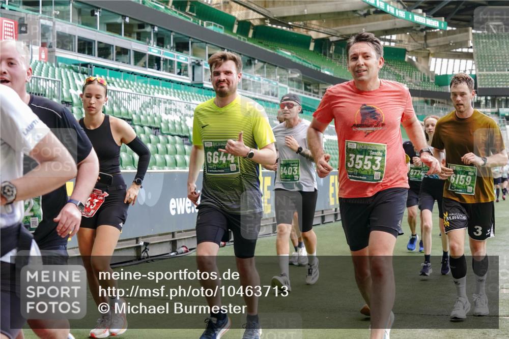 13.09.2026 - 21. swb-Marathon Bremen Michael Burmester http://msf.ph/oto/10463713 13.09.2026 13:12:49 Laufen im Stadion 118, 183, 270, 278, 349, 514, 576, 600, 695, 702, 703, 843, 933, 950, 1005, 1113, 1143, 1226, 1286, 1334, 1426, 1435, 1596, 1641, 1849, 1851, 1936, 1952, 1991, 2005, 2079, 2248, 2264, 2281, 2336, 2353, 2375, 2377, 2398, 2426, 2439, 2461, 2478, 2505, 2612, 2659, 2665, 2673, 2684, 2765, 2773, 2792, 2804, 2815, 2816, 2822, 2850, 2860, 2884, 2895, 2907, 2921, 2963, 2966, 2972, 2975, 2976, 3016, 3027, 3079, 3082, 3143, 3155, 3253, 3277, 3293, 3308, 3313, 3328, 3349, 3434 meine-sportfotos.de