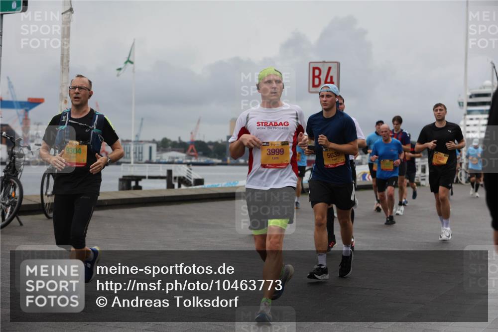 13.09.2026 - Kiel Lauf Andreas Tolksdorf http://msf.ph/oto/10463773 13.09.2026 12:04:18 Kiellinie 1, 38, 9304, 38, 3999, 5635, 1250 meine-sportfotos.de