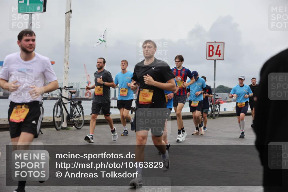 13.09.2026 - Kiel Lauf Andreas Tolksdorf http://msf.ph/oto/10463829 13.09.2026 12:04:21 Kiellinie 1805, 11891, 8963, 1250, 4, 7297 meine-sportfotos.de