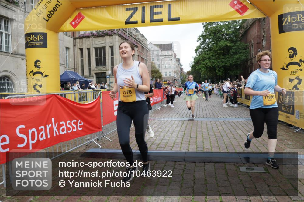 13.09.2026 - Kiel Lauf Yannick Fuchs http://msf.ph/oto/10463922 13.09.2026 09:56:03 Ziel 1176, 1961, 4388, 5056, 8521, 10248, 10267, 10787, 11385, 11886, 1589, 2227, 4121, 4174, 5824, 5986, 7087, 7846, 8248, 8408, 8976, 9226, 9399, 9741, 11421, 11962, 11970, 12142, 12261, 12463, 50, 51, 2949, 3228, 3229, 6172, 6515, 6968, 8832, 9115, 11357, 11790, 12735, 12736, 12752, 1495, 2061, 5824, 11421 meine-sportfotos.de