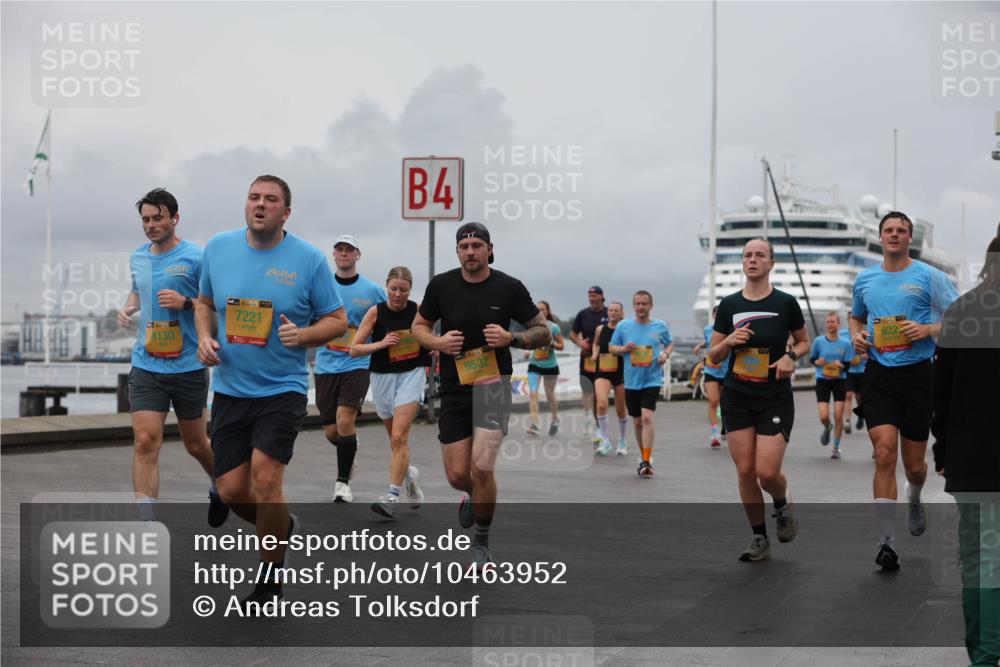 13.09.2026 - Kiel Lauf Andreas Tolksdorf http://msf.ph/oto/10463952 13.09.2026 12:04:26 Kiellinie 39, 4130, 39, 7221, 4, 9532, 622 meine-sportfotos.de