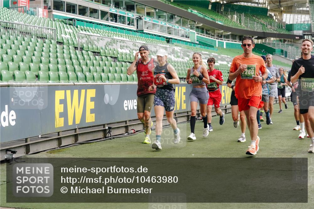 13.09.2026 - 21. swb-Marathon Bremen Michael Burmester http://msf.ph/oto/10463980 13.09.2026 12:56:04 Laufen im Stadion 201, 205, 307, 388, 411, 431, 465, 495, 655, 769, 854, 876, 913, 926, 948, 1058, 1130, 1197, 1390, 1537, 1599, 1601, 1645, 1750, 1972, 2001, 2040, 2122, 2125, 2234, 2251, 2260, 2319, 2383, 2390, 2473, 2474, 2535, 2604, 2634, 2671, 2733, 2761, 2812, 2870, 2922, 2948, 3057, 3119, 3134, 3175, 3192, 3202, 3241, 3246, 3290, 3346, 3348, 3356, 3411, 3458, 3508, 3706, 3716, 3813, 3836, 4135, 4137, 4171, 4413, 4455, 4479, 4733, 5277, 5430, 5530, 6106, 2498, 3085 meine-sportfotos.de