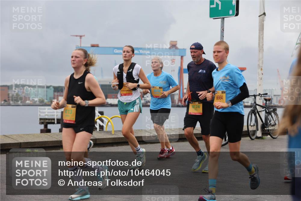 13.09.2026 - Kiel Lauf Andreas Tolksdorf http://msf.ph/oto/10464045 13.09.2026 12:04:33 Kiellinie 41, 39, 4113, 38, 4, 21, 38, 8174, 6664, 88 meine-sportfotos.de