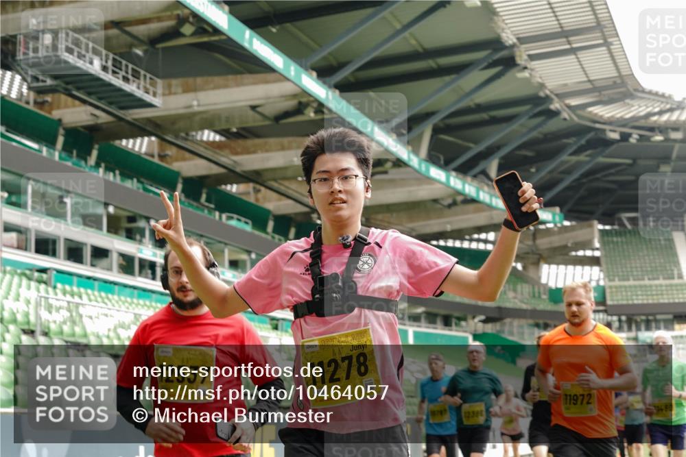 13.09.2026 - 21. swb-Marathon Bremen Michael Burmester http://msf.ph/oto/10464057 13.09.2026 10:35:05 Laufen im Stadion 10018, 10093, 10144, 10147, 10152, 10157, 10173, 10175, 10177, 10181, 10182, 10185, 10195, 10240, 10245, 10254, 10297, 10309, 10355, 10356, 10357, 10367, 10368, 10369, 10377, 10409, 10415, 10427, 10428, 10460, 10477, 10485, 10492, 10528, 10559, 10604, 10617, 10636, 10639, 10668, 10669, 10677, 10691, 10699, 10700, 10715, 10772, 10787, 10828, 10857, 10914, 10928, 11126, 11162, 11343, 11803, 11965, 10146, 10222 meine-sportfotos.de