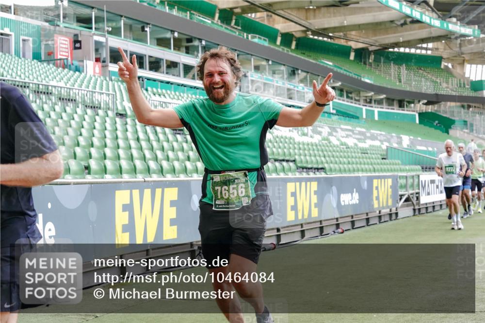 13.09.2026 - 21. swb-Marathon Bremen Michael Burmester http://msf.ph/oto/10464084 13.09.2026 13:12:53 Laufen im Stadion 118, 183, 270, 278, 349, 514, 576, 600, 695, 702, 703, 843, 933, 950, 1005, 1113, 1143, 1226, 1286, 1334, 1426, 1435, 1596, 1641, 1849, 1851, 1936, 1991, 2005, 2079, 2248, 2264, 2281, 2336, 2353, 2375, 2377, 2398, 2426, 2439, 2461, 2478, 2505, 2612, 2659, 2665, 2673, 2684, 2765, 2773, 2792, 2804, 2815, 2816, 2822, 2850, 2860, 2884, 2895, 2907, 2921, 2963, 2966, 2972, 2975, 2976, 3016, 3027, 3079, 3082, 3143, 3155, 3253, 3277, 3293, 3308, 3313, 3328, 3349, 3434 meine-sportfotos.de