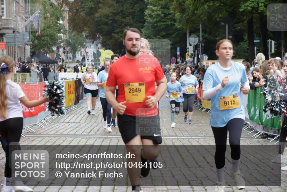 13.09.2026 - Kiel Lauf Yannick Fuchs http://msf.ph/oto/10464105 13.09.2026 09:56:22 Ziel 2949, 3228, 3229, 5940, 6968, 8832, 9115, 12037, 50, 51, 1176, 1589, 1961, 2227, 3228, 3229, 4121, 4174, 4388, 5056, 6172, 6515, 8248, 8521, 8976, 9399, 10248, 10267, 10787, 11357, 11385, 11790, 11886, 12463, 12735, 12736, 12752, 791, 1746, 1774, 2655, 5654, 8102, 10206, 10230, 12072, 4121, 4174, 8976, 9226, 9741, 12142 meine-sportfotos.de