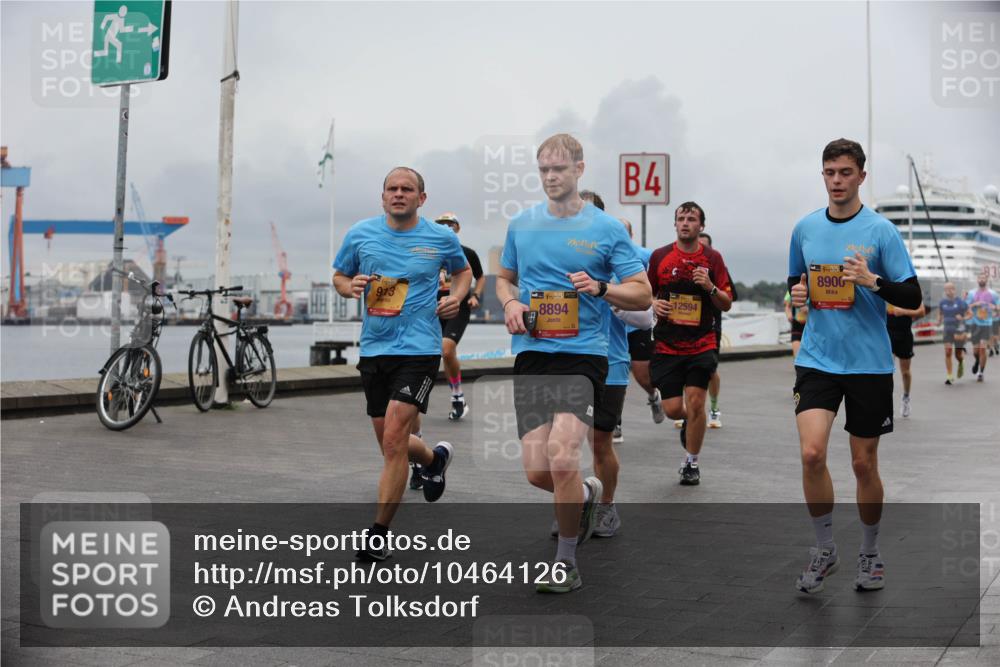 13.09.2026 - Kiel Lauf Andreas Tolksdorf http://msf.ph/oto/10464126 13.09.2026 12:04:38 Kiellinie 38, 8894, 4, 12594, 38, 8900 meine-sportfotos.de