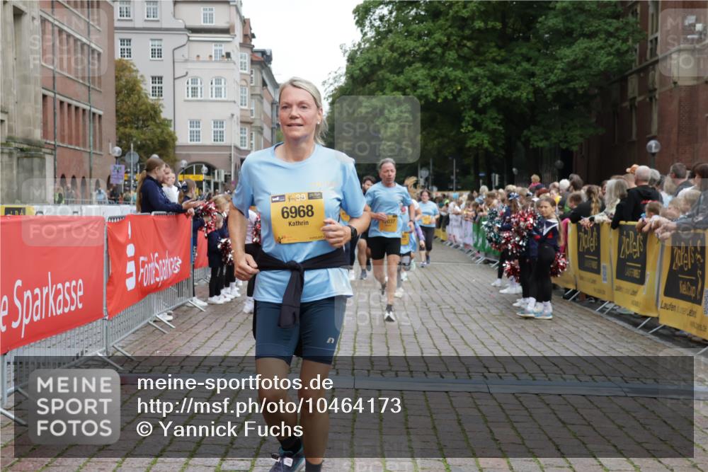 13.09.2026 - Kiel Lauf Yannick Fuchs http://msf.ph/oto/10464173 13.09.2026 09:56:27 Ziel 791, 2949, 5654, 5940, 6968, 8102, 9115, 10230, 12037, 50, 51, 1176, 1589, 1961, 2227, 3228, 3229, 4388, 5056, 6172, 6515, 8521, 8832, 10248, 10267, 10787, 11357, 11385, 11790, 11886, 12463, 12735, 12736, 12752, 1746, 1774, 2655, 4641, 4643, 7509, 7548, 10206, 12072, 1589, 2227, 4121, 4174, 8248, 8976, 9226, 9399, 12463 meine-sportfotos.de