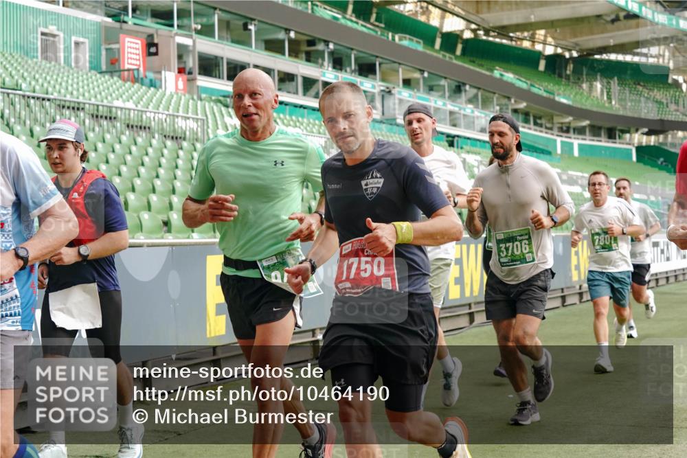 13.09.2026 - 21. swb-Marathon Bremen Michael Burmester http://msf.ph/oto/10464190 13.09.2026 12:56:09 Laufen im Stadion 201, 205, 307, 388, 411, 431, 465, 495, 655, 769, 854, 857, 876, 913, 926, 948, 1058, 1130, 1197, 1390, 1537, 1599, 1601, 1645, 1750, 1972, 2001, 2040, 2122, 2125, 2234, 2251, 2260, 2319, 2383, 2390, 2473, 2474, 2535, 2604, 2634, 2671, 2733, 2761, 2812, 2922, 2948, 3057, 3119, 3134, 3175, 3192, 3202, 3241, 3246, 3290, 3346, 3348, 3411, 3458, 3508, 3706, 3716, 3813, 3836, 4135, 4137, 4171, 4413, 4455, 4479, 4733, 5277, 5430, 5530, 6106, 2498, 3085 meine-sportfotos.de