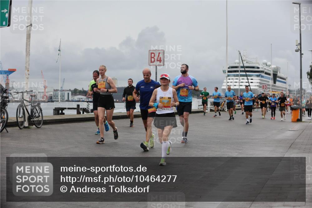 13.09.2026 - Kiel Lauf Andreas Tolksdorf http://msf.ph/oto/10464277 13.09.2026 12:04:46 Kiellinie 10819, 4, 9053, 1, 415, 3 meine-sportfotos.de
