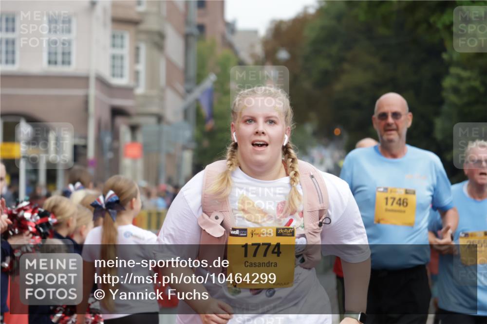 13.09.2026 - Kiel Lauf Yannick Fuchs http://msf.ph/oto/10464299 13.09.2026 09:56:38 Ziel 791, 1746, 1774, 2655, 5654, 8102, 10206, 10230, 12072, 50, 51, 791, 1961, 2949, 3228, 3229, 4388, 5940, 6172, 6515, 6968, 8832, 9115, 10787, 11357, 11385, 11790, 12037, 12735, 12736, 12752, 3684, 4641, 4643, 5938, 7509, 7548, 8599, 8824, 9692, 1176, 4388, 5056, 8521, 10248, 10267, 11886 meine-sportfotos.de