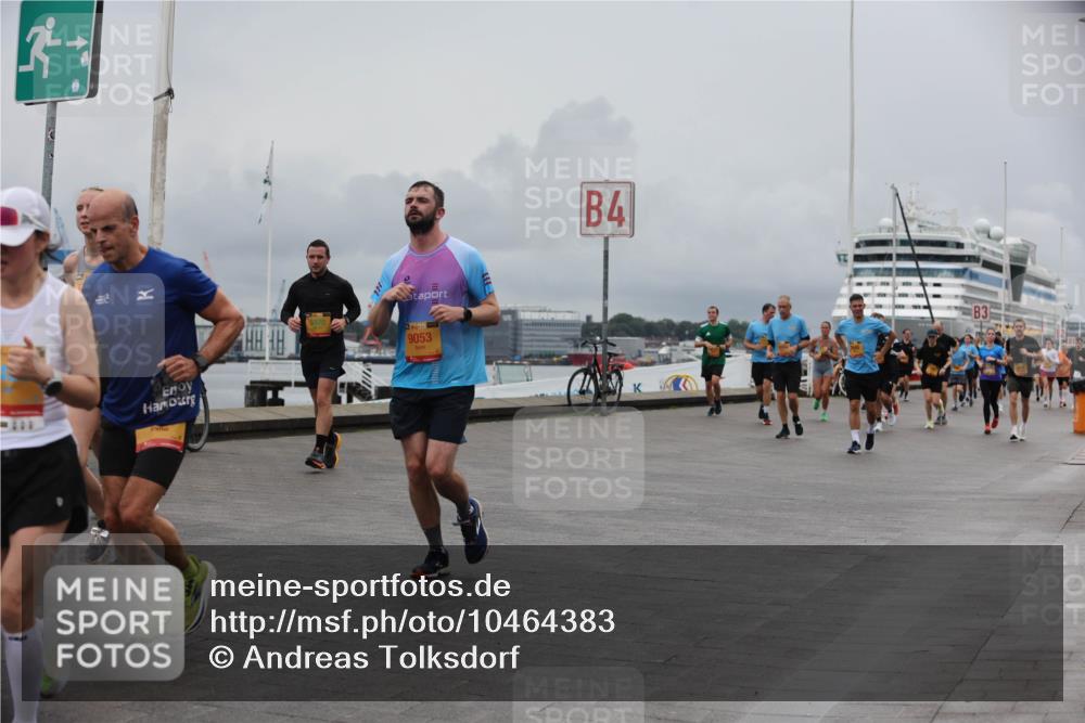13.09.2026 - Kiel Lauf Andreas Tolksdorf http://msf.ph/oto/10464383 13.09.2026 12:04:48 Kiellinie 5970, 6445, 9053, 4, 3 meine-sportfotos.de