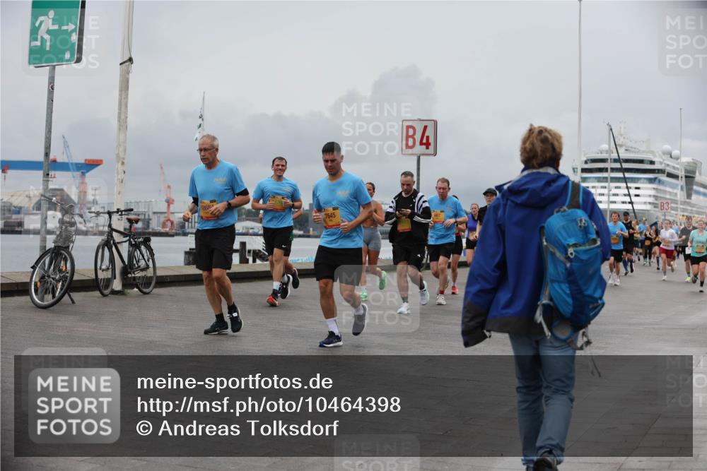 13.09.2026 - Kiel Lauf Andreas Tolksdorf http://msf.ph/oto/10464398 13.09.2026 12:04:53 Kiellinie 1268, 7645, 4, 3 meine-sportfotos.de