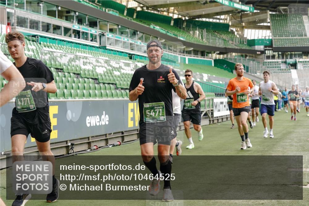 13.09.2026 - 21. swb-Marathon Bremen Michael Burmester http://msf.ph/oto/10464525 13.09.2026 12:56:15 Laufen im Stadion 205, 307, 388, 411, 431, 465, 495, 655, 769, 854, 857, 876, 913, 926, 948, 1058, 1130, 1197, 1390, 1537, 1599, 1601, 1645, 1750, 1972, 2001, 2040, 2122, 2125, 2234, 2251, 2260, 2319, 2383, 2473, 2474, 2535, 2604, 2634, 2640, 2671, 2761, 2812, 2948, 3057, 3078, 3119, 3134, 3175, 3192, 3202, 3246, 3290, 3346, 3348, 3411, 3458, 3508, 3514, 3706, 3716, 3813, 3836, 4135, 4137, 4171, 4413, 4455, 4479, 4733, 5277, 5430, 5530, 6106, 2498, 3085 meine-sportfotos.de