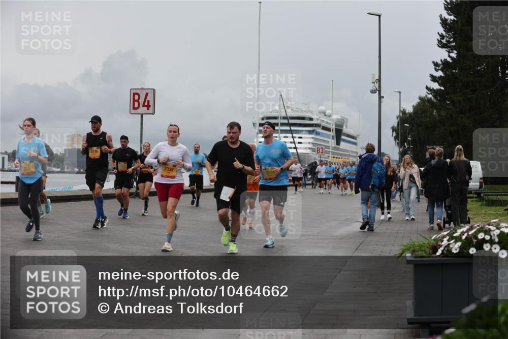 13.09.2026 - Kiel Lauf Andreas Tolksdorf http://msf.ph/oto/10464662 13.09.2026 12:05:02 Kiellinie 9913, 8776, 4, 2335, 3 meine-sportfotos.de