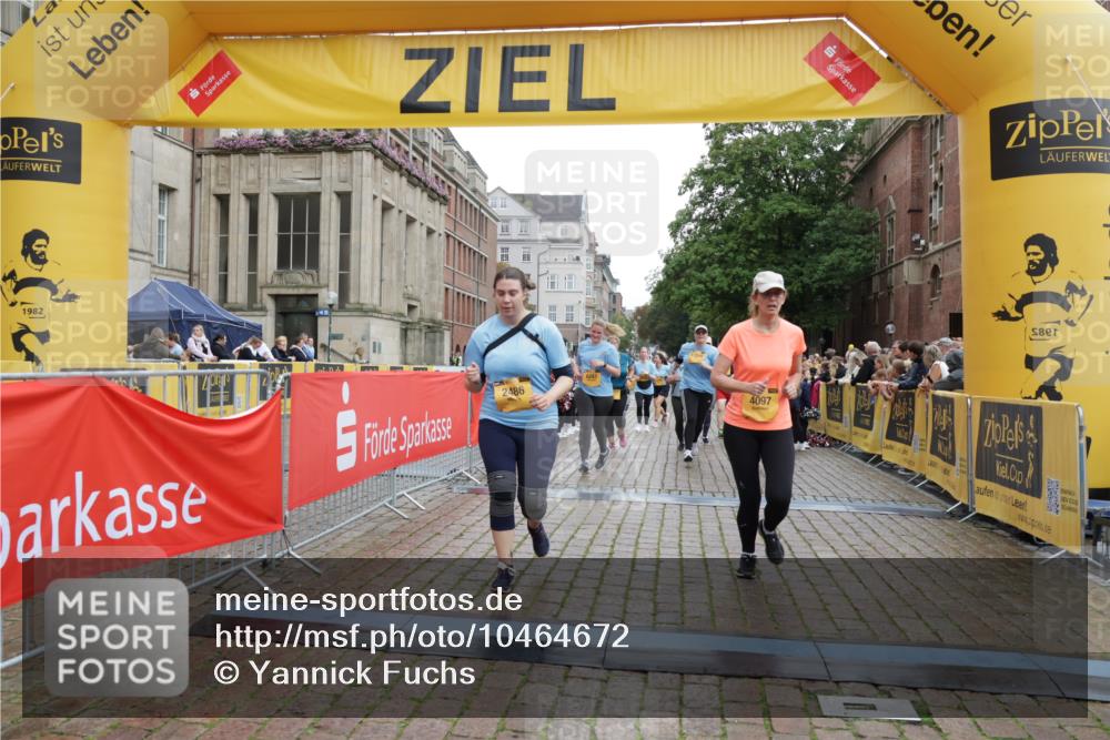 13.09.2026 - Kiel Lauf Yannick Fuchs http://msf.ph/oto/10464672 13.09.2026 09:57:19 Ziel 130, 1122, 2486, 3114, 4097, 4568, 4631, 5776, 6243, 6932, 7786, 8103, 8113, 11095, 11245, 12507, 3684, 4641, 4643, 5468, 5938, 7509, 7548, 8599, 8824, 9692, 11042, 12580, 818, 3427, 4567, 6173, 6735, 7358, 7359, 9998, 10943, 11014, 1746, 2655, 4641, 4643, 7509, 7548, 10206, 12072 meine-sportfotos.de