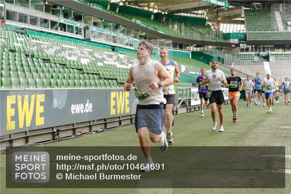 13.09.2026 - 21. swb-Marathon Bremen Michael Burmester http://msf.ph/oto/10464691 13.09.2026 12:56:18 Laufen im Stadion 205, 307, 388, 411, 431, 465, 495, 655, 769, 854, 857, 876, 913, 926, 948, 1058, 1130, 1197, 1390, 1537, 1599, 1601, 1645, 1750, 1972, 2001, 2040, 2122, 2125, 2234, 2251, 2260, 2319, 2383, 2473, 2493, 2535, 2604, 2634, 2640, 2671, 2761, 2812, 2948, 3057, 3078, 3119, 3175, 3192, 3202, 3246, 3290, 3346, 3348, 3411, 3450, 3458, 3508, 3514, 3634, 3706, 3716, 3760, 3813, 3836, 4135, 4137, 4171, 4413, 4455, 4479, 4733, 5277, 5430, 5530, 6106, 2498, 3085 meine-sportfotos.de
