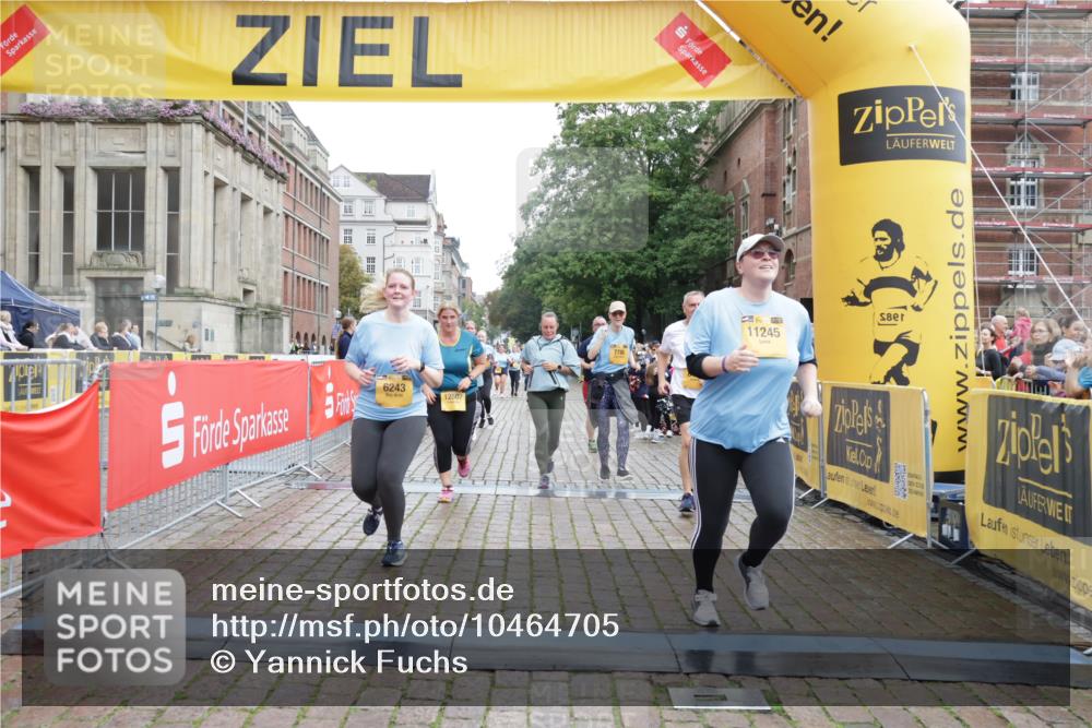 13.09.2026 - Kiel Lauf Yannick Fuchs http://msf.ph/oto/10464705 13.09.2026 09:57:21 Ziel 1122, 2486, 3114, 4097, 5776, 6243, 6932, 7786, 8103, 8113, 11014, 11095, 11245, 12507, 130, 3684, 4568, 4631, 4641, 4643, 5468, 5938, 8599, 8824, 9692, 11042, 12580, 818, 3427, 4567, 4808, 6173, 6735, 7358, 7359, 9998, 10943, 2655, 4641, 4643, 5938, 7509, 7548, 10206, 12072 meine-sportfotos.de