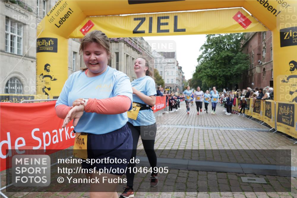 13.09.2026 - Kiel Lauf Yannick Fuchs http://msf.ph/oto/10464905 13.09.2026 09:57:33 Ziel 818, 1122, 3427, 4567, 6173, 6735, 7358, 7359, 11014, 130, 1122, 2486, 3114, 3684, 4097, 4568, 4631, 5468, 5776, 6243, 6932, 7786, 8103, 8113, 11042, 11095, 11245, 12507, 12580, 1296, 2406, 3317, 4808, 5688, 8352, 8853, 9998, 10943, 3684, 8599, 8824, 9692, 12580 meine-sportfotos.de