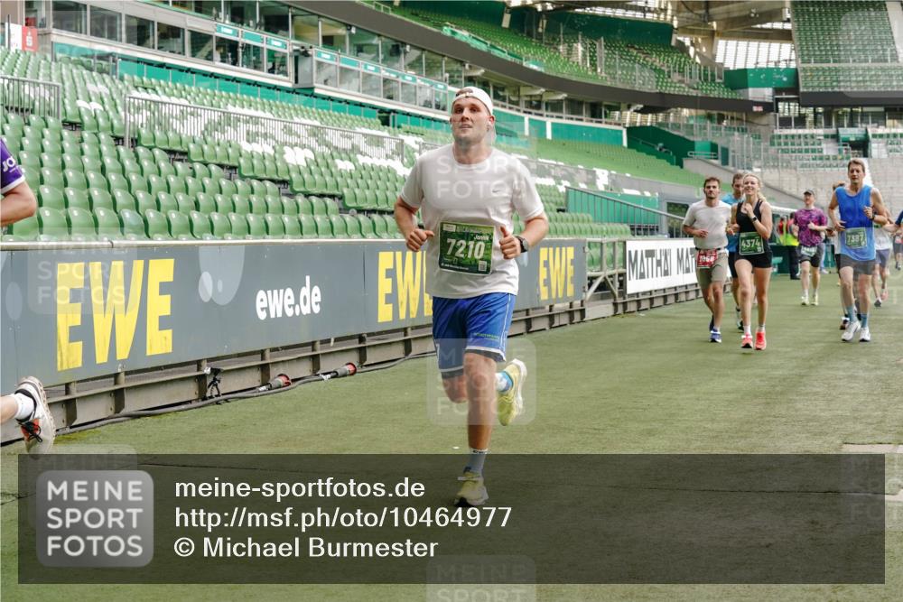 13.09.2026 - 21. swb-Marathon Bremen Michael Burmester http://msf.ph/oto/10464977 13.09.2026 12:56:23 Laufen im Stadion 205, 307, 388, 411, 431, 465, 495, 655, 769, 854, 857, 876, 913, 926, 948, 1058, 1130, 1197, 1390, 1537, 1601, 1645, 1750, 1900, 1972, 2001, 2040, 2051, 2075, 2122, 2125, 2234, 2251, 2260, 2319, 2473, 2493, 2535, 2604, 2634, 2640, 2671, 2761, 2812, 2948, 3057, 3078, 3119, 3192, 3202, 3246, 3290, 3346, 3348, 3411, 3450, 3458, 3508, 3514, 3634, 3706, 3716, 3760, 3813, 3836, 4135, 4137, 4171, 4413, 4455, 4479, 4733, 5277, 5430, 5530, 6106, 2498, 3085 meine-sportfotos.de