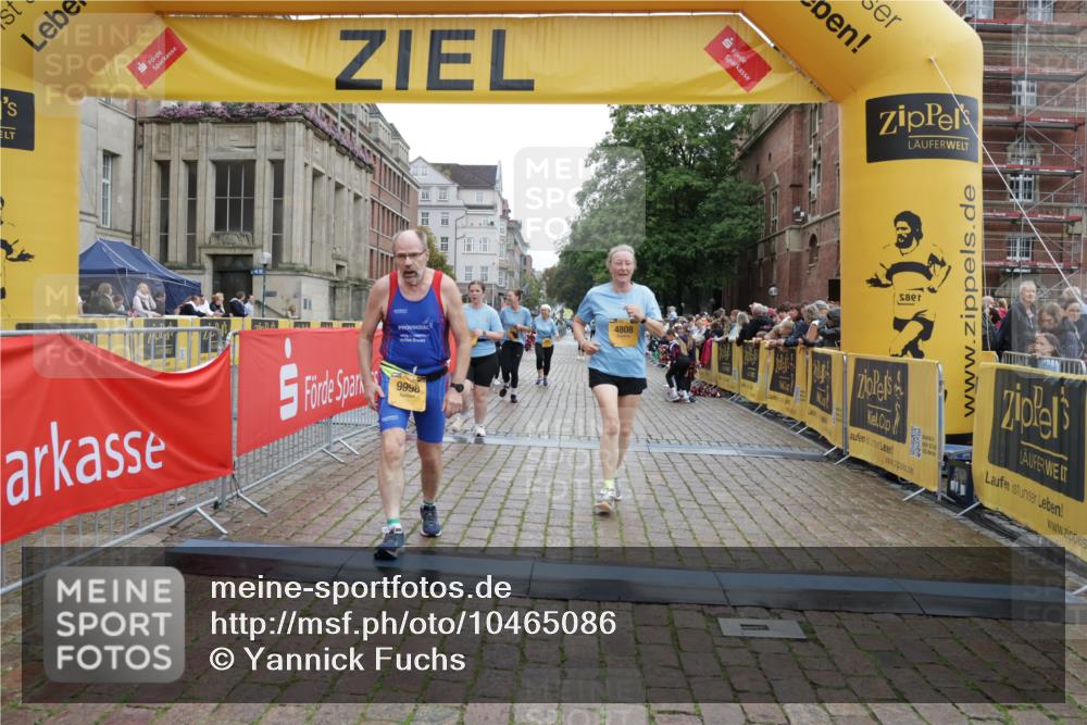 13.09.2026 - Kiel Lauf Yannick Fuchs http://msf.ph/oto/10465086 13.09.2026 09:57:46 Ziel 818, 1296, 2406, 3317, 4808, 8853, 9998, 10943, 1122, 2486, 3114, 3427, 4097, 4567, 5776, 6173, 6243, 6735, 6932, 7358, 7359, 7786, 8103, 8113, 11014, 11095, 11245, 12507, 5688, 6253, 8352, 130, 4568, 4631, 5468, 11042 meine-sportfotos.de