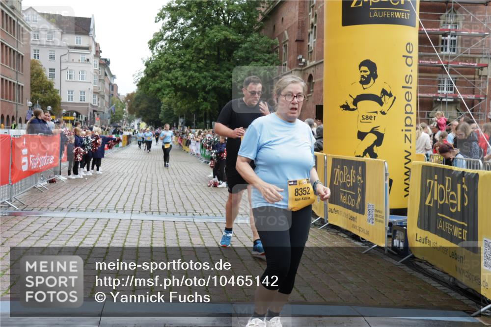 13.09.2026 - Kiel Lauf Yannick Fuchs http://msf.ph/oto/10465142 13.09.2026 09:57:57 Ziel 2406, 5688, 6253, 8352, 818, 1122, 1296, 2406, 3317, 3427, 4567, 4808, 6173, 6735, 7358, 7359, 8853, 9998, 10943, 11014, 2014, 3279, 3302, 5524, 1122, 2486, 3114, 4097, 5776, 6243, 6932, 7786, 8103, 8113, 11095, 11245, 12507 meine-sportfotos.de