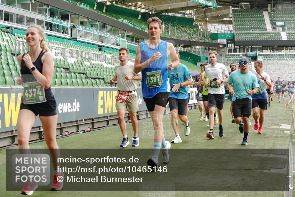13.09.2026 - 21. swb-Marathon Bremen Michael Burmester http://msf.ph/oto/10465146 13.09.2026 12:56:27 Laufen im Stadion 205, 307, 388, 411, 431, 465, 655, 769, 854, 857, 876, 913, 926, 948, 1058, 1130, 1197, 1537, 1601, 1645, 1750, 1809, 1900, 1972, 2001, 2040, 2051, 2075, 2122, 2125, 2251, 2260, 2319, 2473, 2493, 2535, 2604, 2634, 2640, 2671, 2761, 2812, 2948, 3057, 3078, 3119, 3192, 3202, 3246, 3290, 3346, 3348, 3411, 3450, 3458, 3508, 3514, 3634, 3706, 3716, 3760, 3813, 3836, 4135, 4137, 4171, 4316, 4413, 4455, 4479, 4733, 5277, 5430, 5530, 6106, 2498, 3085 meine-sportfotos.de